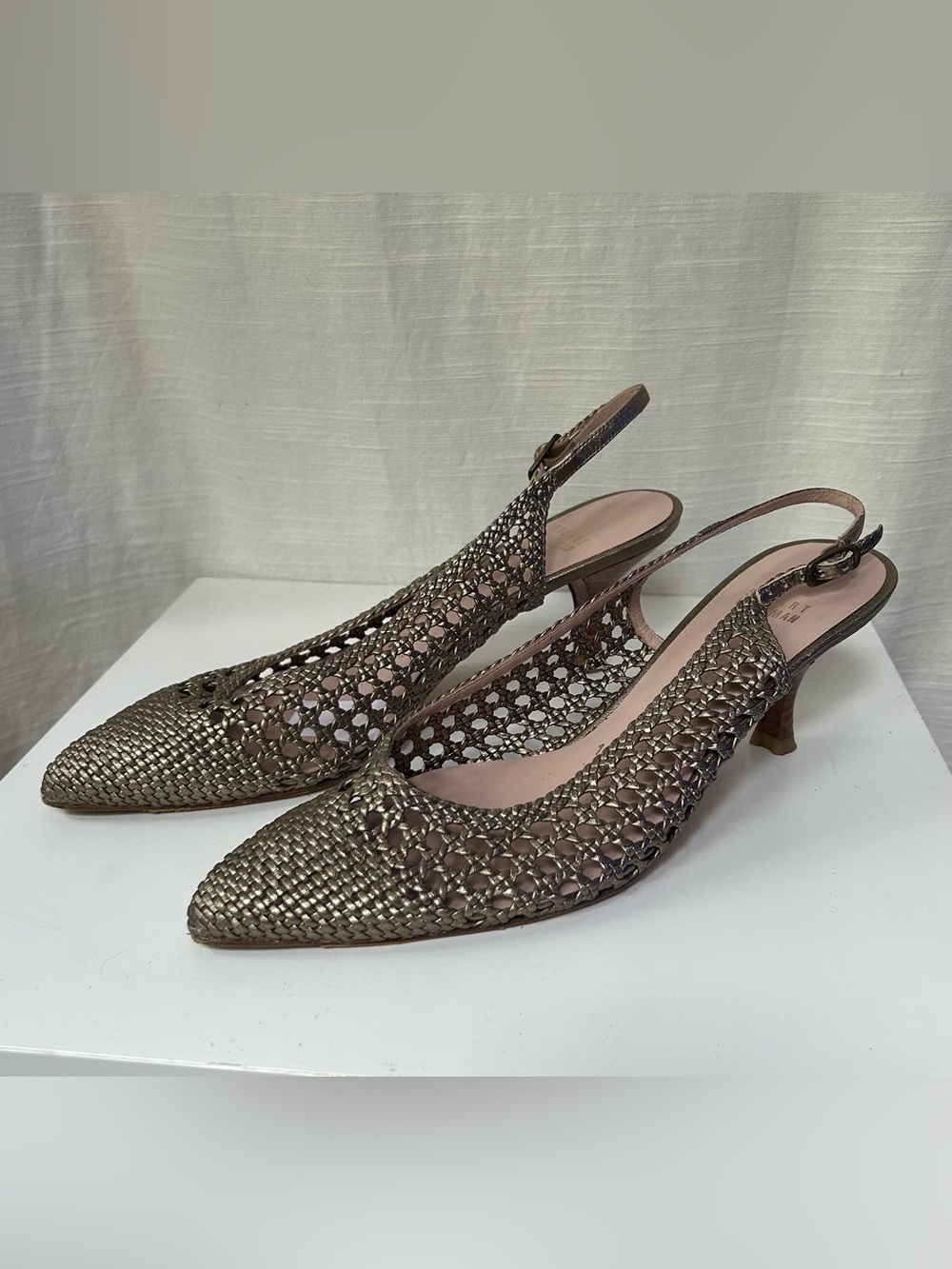 Stuart Weitzman Leather Metallic Bronze Woven Slingback Pointed Toe Kitten Heel